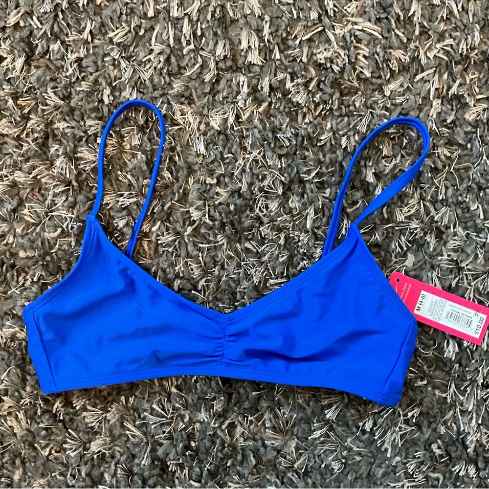 NWT XHILARATION Bikini Top | M